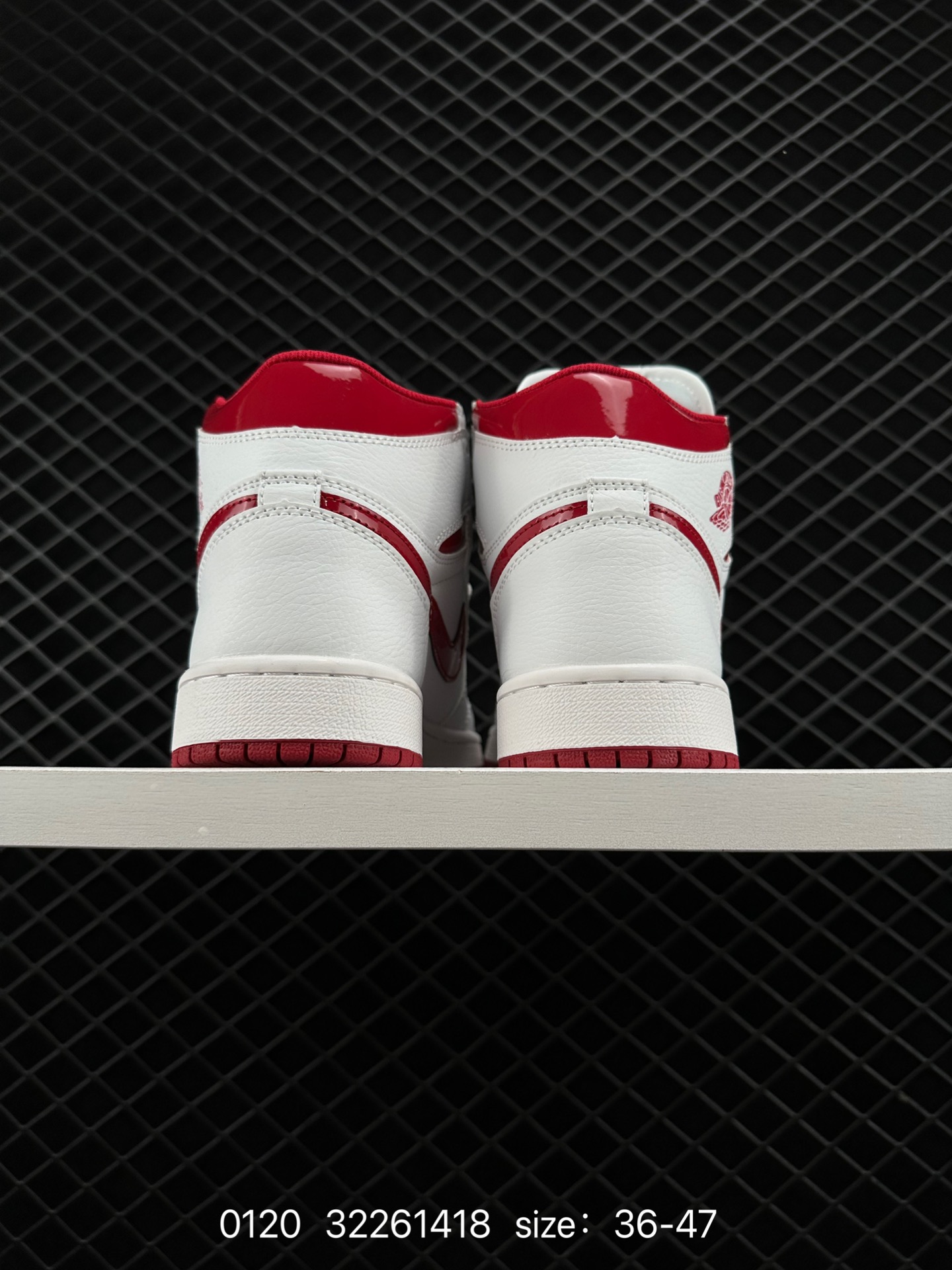 Nike Air Jordan 1 Retro High OG”Black/White“